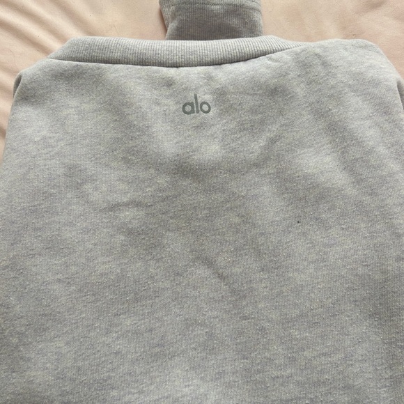 Alo Gray Mockneck - Picture 1 of 2